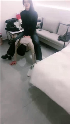 图片[2]-九莲】双S-脏鞋踩虐清理马桶/圣水泡面骑马双视角完整版】