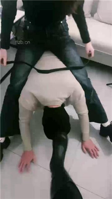 图片[15]-九莲】双S-脏鞋踩虐清理马桶/圣水泡面骑马双视角完整版】