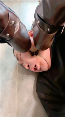 图片[8]-沅芷大人】GUCCI板鞋踩脸/高跟皮靴扎