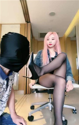 图片[6]-梦樱】社会小妹虐-耳光抽/喂口水/黑丝脚插嘴
