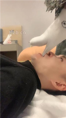 图片[3]-娩娩大魔王】绿帽前男友裸足狂舔下】