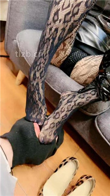 图片[20]-温莎】舔口水拖鞋底/网袜踩虐完整版】