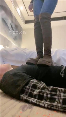 图片[2]-小欲魔王】长靴全体重踩踏/鞭打/滴蜡/人肉坐垫