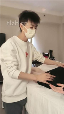 图片[2]-舞池大人】奶狗伺候主人就寝