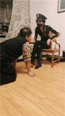 【诗琪】骨头口塞/长靴踩虐/鞭打腿绞【双视角版】_绳艺资料库