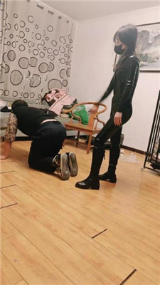 图片[6]-诗琪】骨头口塞/长靴踩虐/鞭打腿绞双视角版】