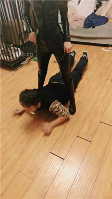 图片[7]-诗琪】骨头口塞/长靴踩虐/鞭打腿绞双视角版】