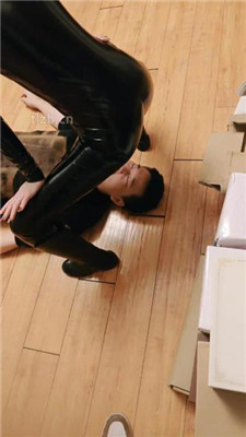 图片[15]-诗琪】骨头口塞/长靴踩虐/鞭打腿绞双视角版】