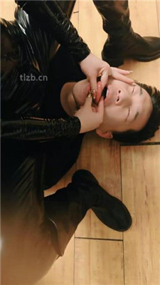 图片[16]-诗琪】骨头口塞/长靴踩虐/鞭打腿绞双视角版】