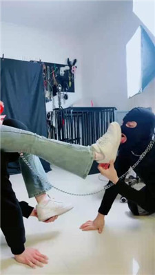 图片[6]-甜心教主】空军一号-白袜暴力虐双奴