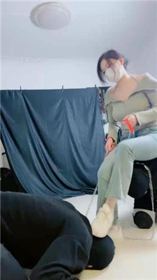 图片[7]-甜心教主】空军一号-白袜暴力虐双奴