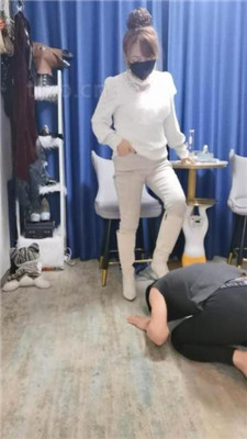 图片[3]-魔鬼天使】长靴踩虐/抽耳光/捆绑/鞭打骑马