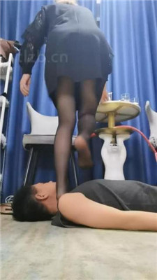 图片[10]-魔鬼天使】长靴踩虐/抽耳光/捆绑/鞭打骑马