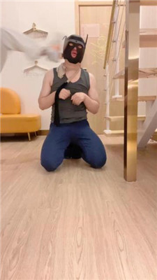 图片[11]-可可公主】运动鞋踩踏/骑马转胯/鞭打/狂吸臭白袜