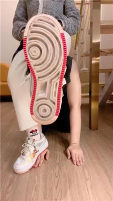 图片[15]-可可公主】运动鞋踩踏/骑马转胯/鞭打/狂吸臭白袜