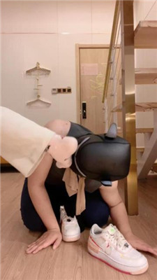 图片[19]-可可公主】运动鞋踩踏/骑马转胯/鞭打/狂吸臭白袜