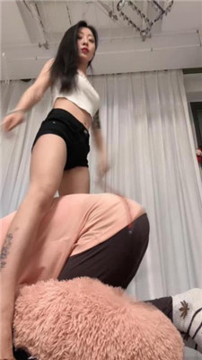 图片[6]-莫吉托】转胯爬行/高跟美腿踩虐/鞭打/虐乳/滴蜡喂口水