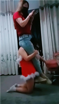 图片[8]-女慕乐】母畜-骑马骑脖转胯/跪舔脏运动鞋