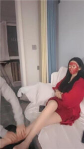 【尤金女皇】过年家奴下跪伺候_绳艺资料库