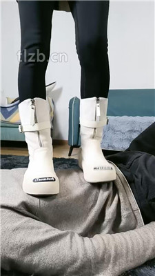 图片[13]-梓S】短靴踢打狗子-跪地求饶