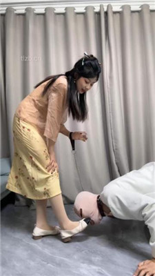 图片[3]-樱木花道】古风S-耳光/狗链遛狗/踩踏舔脏鞋/臭脚狂吸