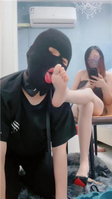 图片[6]-腿腿祖宗】踩脚垫/肉丝脚狂舔/脚喂食