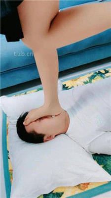 图片[11]_萌宝儿】贝壳头白棉袜-拖鞋-裸足全体重踩脸_HD绳艺资源网