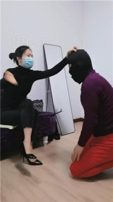 图片[4]_凌儿女神】新年第一鞭-重度鞭打/狗爪子踩出血