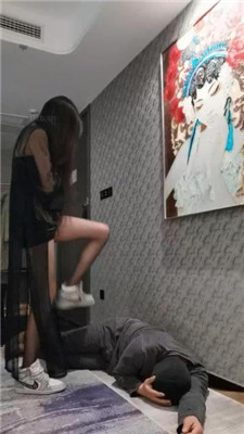 图片[16]_皮皮跑骚的价值-高跟长腿踏踩