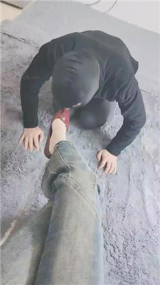 【灵竹】红高跟恋足跪舔/吮吸脚趾_绳艺资料库视频资源下载